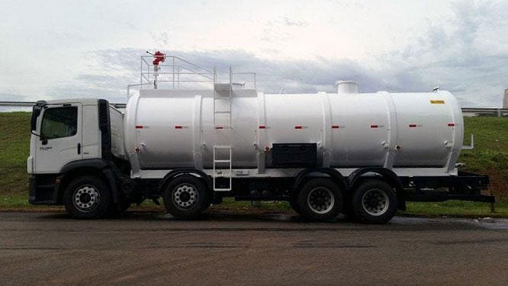 Caminhão Pipa